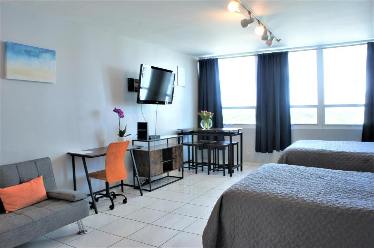 Large Corner Apartment For Up To 4 Guests With Free Parking And Direct Beach Access Miami Beach Eksteriør billede