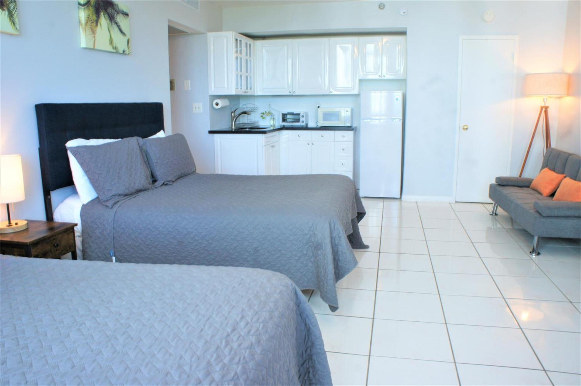 Large Corner Apartment For Up To 4 Guests With Free Parking And Direct Beach Access Miami Beach Værelse billede